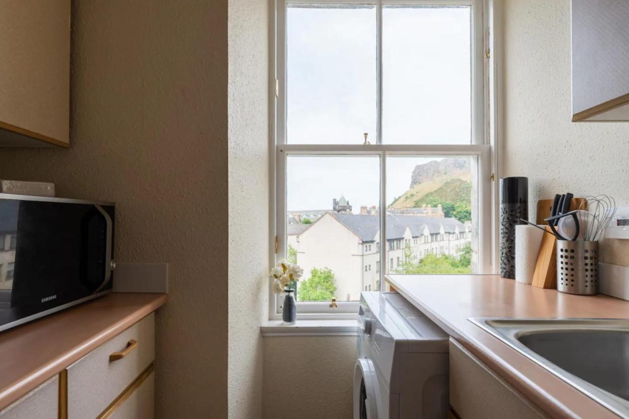 Cosy 2 Bedroom In Edinburgh Old Town エクステリア 写真